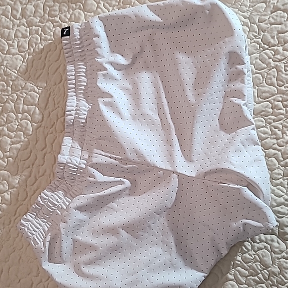 Puma shorts Size S white - Picture 3 of 8